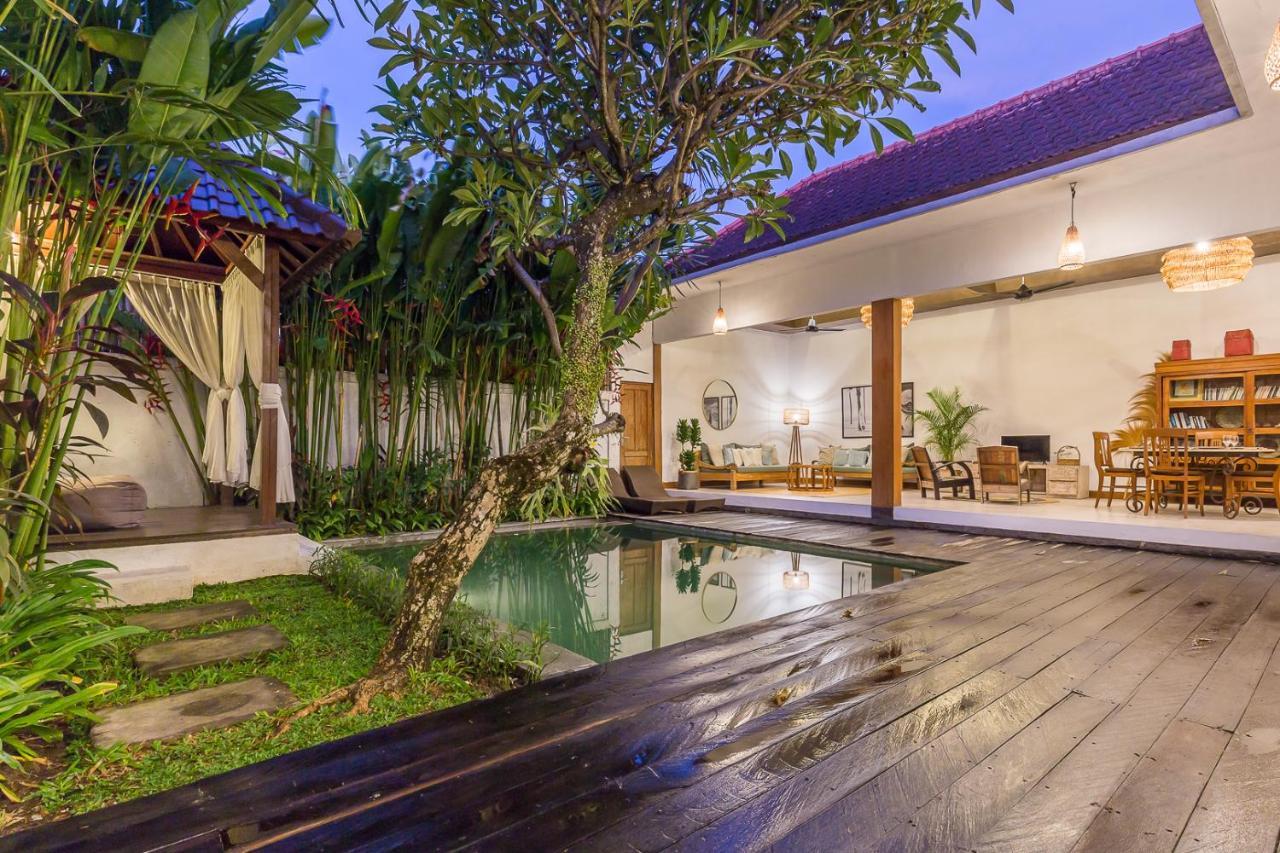 Pulesari 2 Bedrooms Seminyak  Ngoại thất bức ảnh